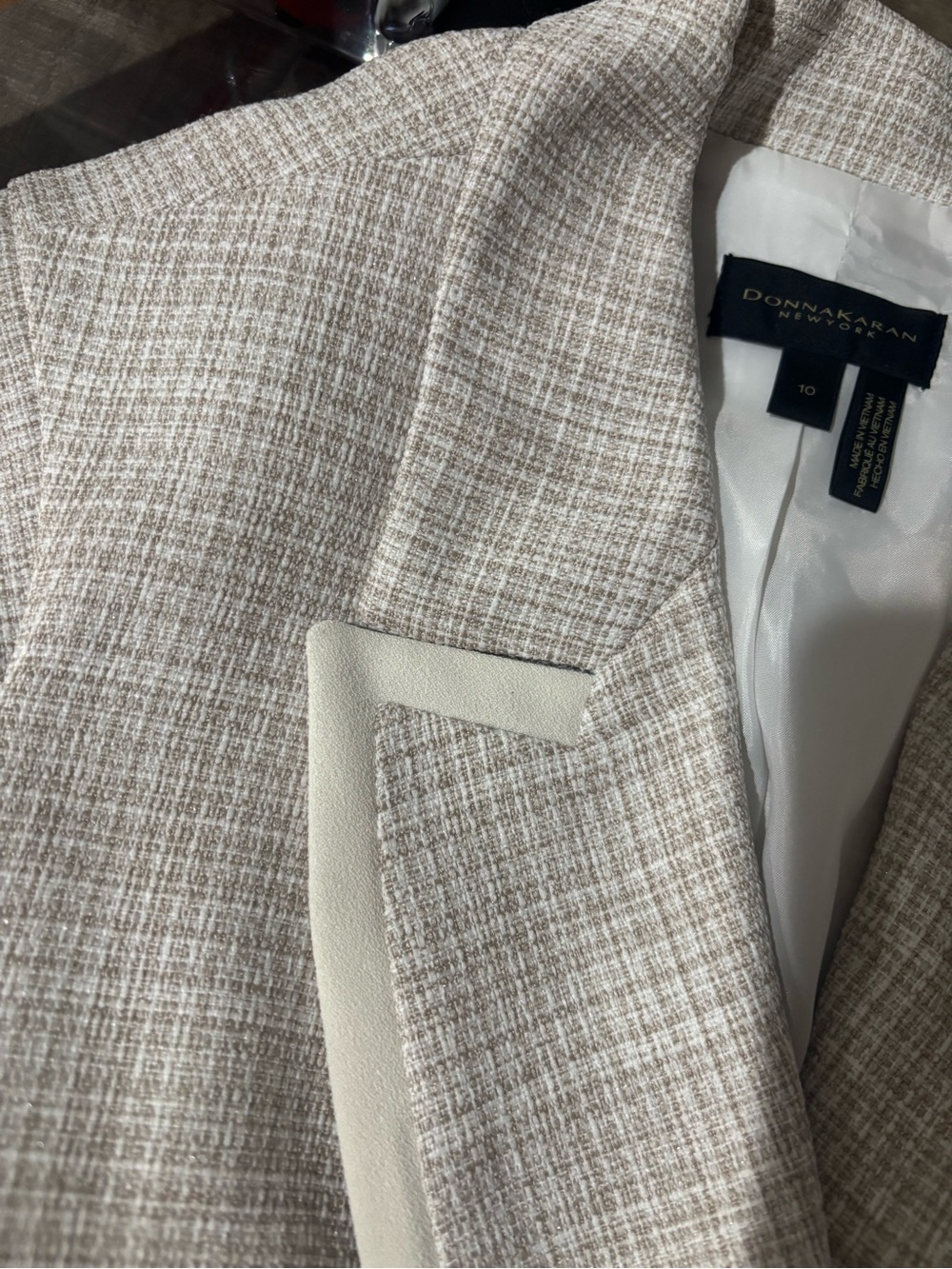 Donna Karan New York Women's Double-Breasted Tweed Dress - Clay Cream Size 10. - Picture 4 of 4